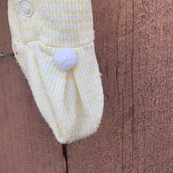 Vintage Carter's newborn romper yellow - Picture 2 of 6